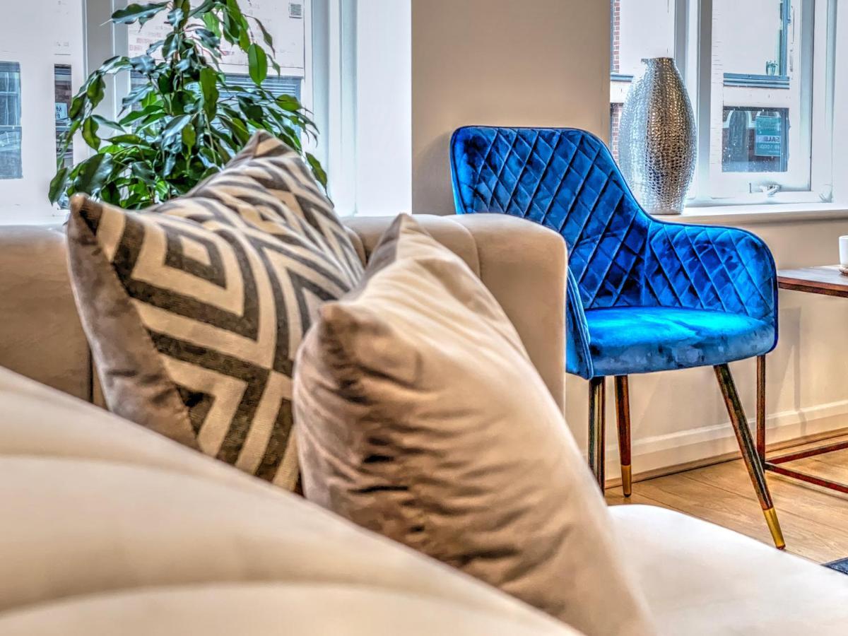 City Centre, 2 Bedroom, Secured Parking, 3 King Bed, Wifi Sleep 6 Guest Comfortable On Three King Size Beds, Jewellery Quarter , Birmingham City Centre , Allocated Secured Parking Zewnętrze zdjęcie