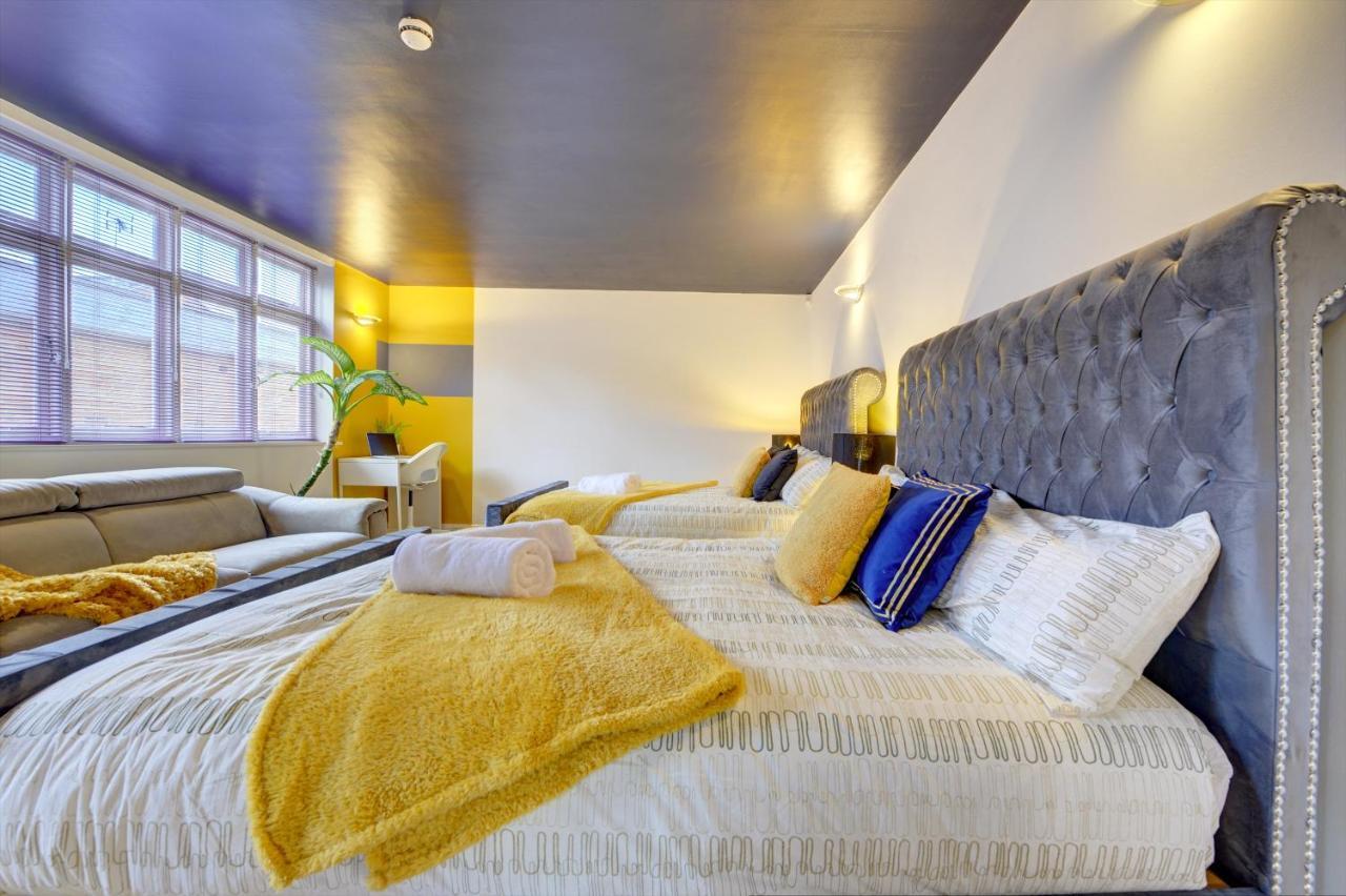 City Centre, 2 Bedroom, Secured Parking, 3 King Bed, Wifi Sleep 6 Guest Comfortable On Three King Size Beds, Jewellery Quarter , Birmingham City Centre , Allocated Secured Parking Zewnętrze zdjęcie