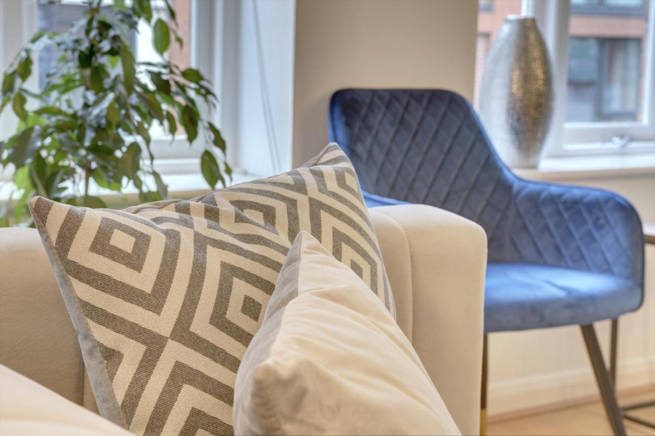 City Centre, 2 Bedroom, Secured Parking, 3 King Bed, Wifi Sleep 6 Guest Comfortable On Three King Size Beds, Jewellery Quarter , Birmingham City Centre , Allocated Secured Parking Zewnętrze zdjęcie