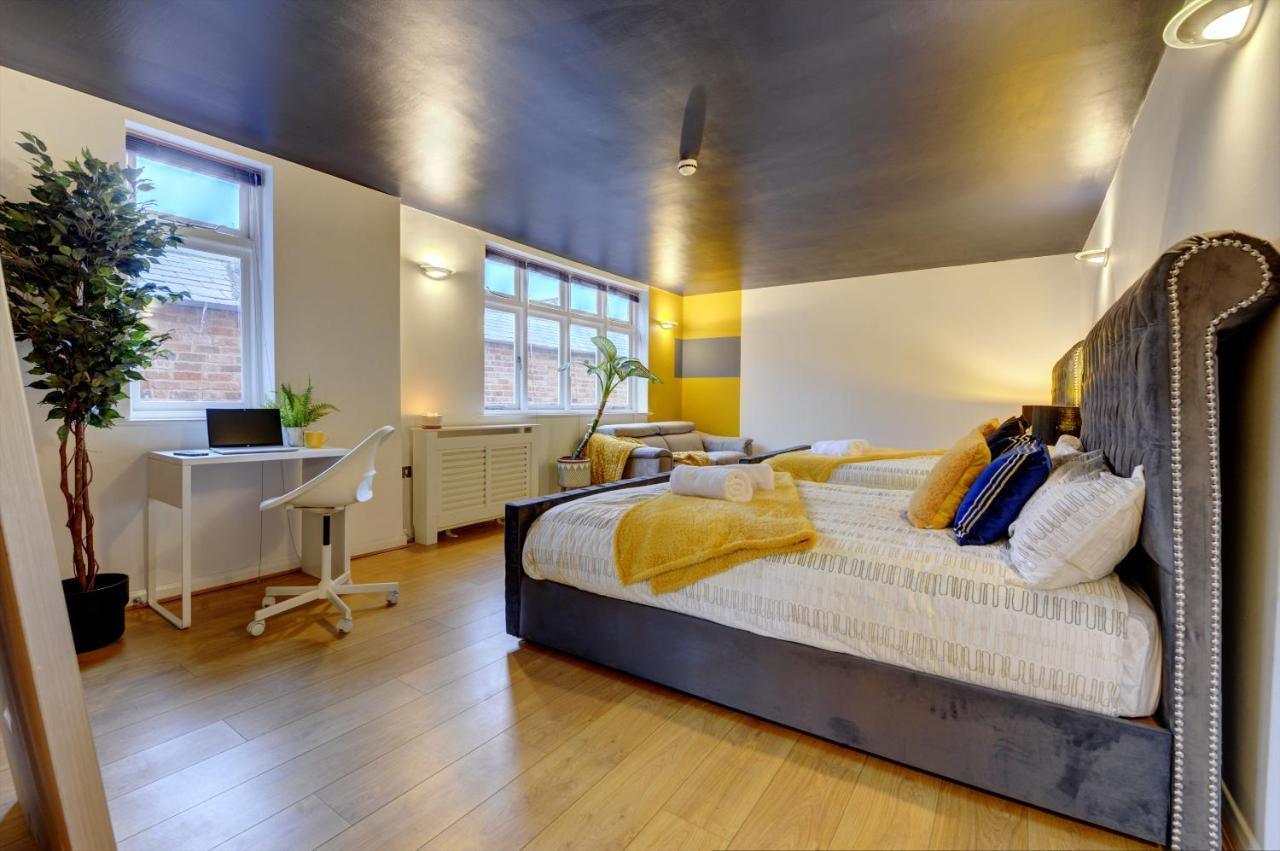 City Centre, 2 Bedroom, Secured Parking, 3 King Bed, Wifi Sleep 6 Guest Comfortable On Three King Size Beds, Jewellery Quarter , Birmingham City Centre , Allocated Secured Parking Zewnętrze zdjęcie