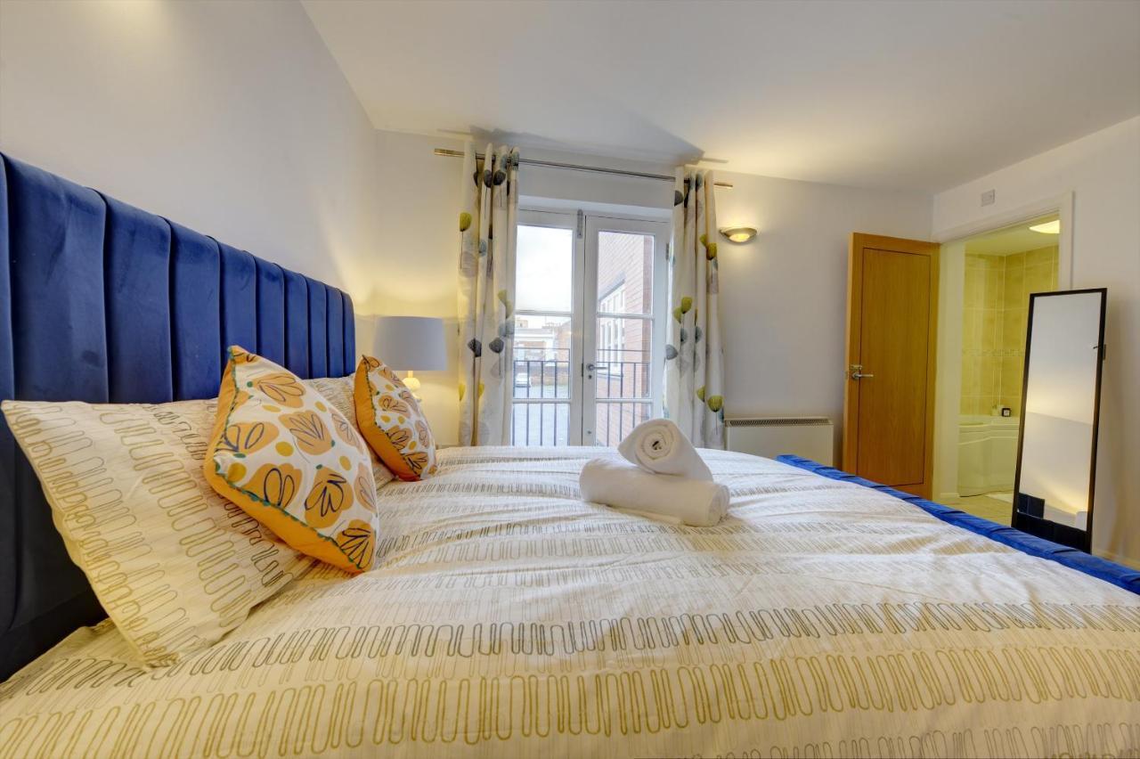 City Centre, 2 Bedroom, Secured Parking, 3 King Bed, Wifi Sleep 6 Guest Comfortable On Three King Size Beds, Jewellery Quarter , Birmingham City Centre , Allocated Secured Parking Zewnętrze zdjęcie