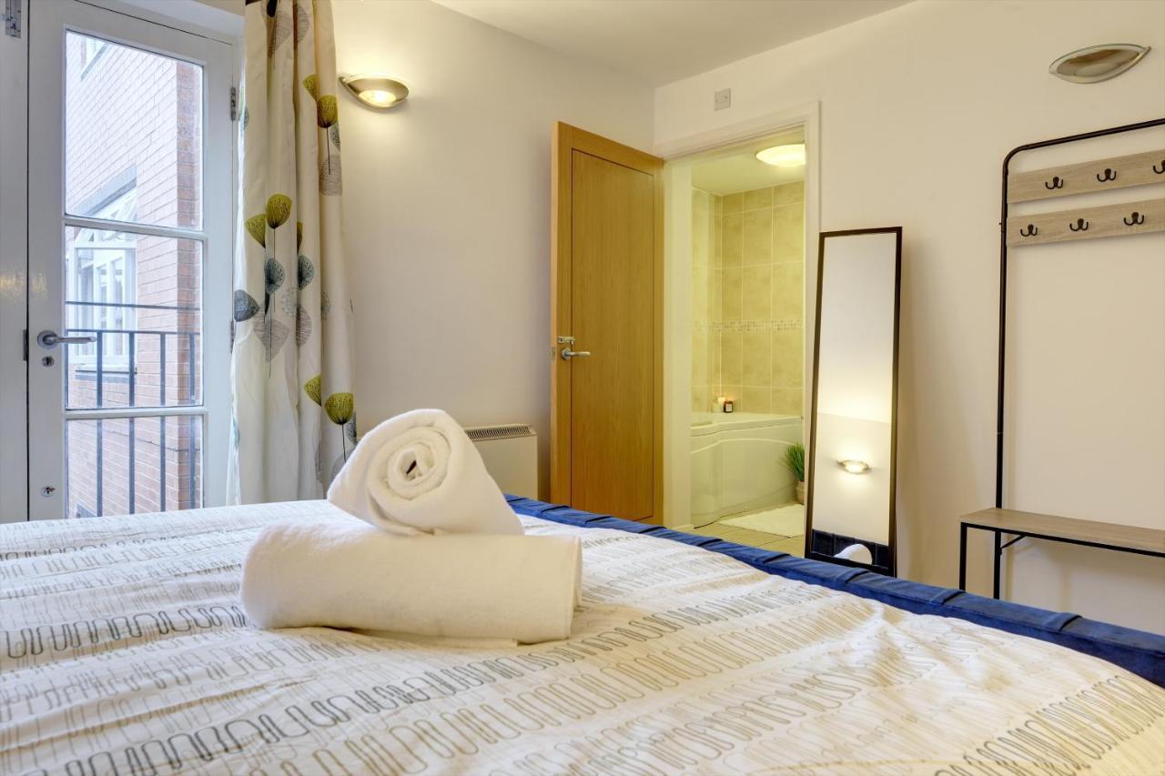 City Centre, 2 Bedroom, Secured Parking, 3 King Bed, Wifi Sleep 6 Guest Comfortable On Three King Size Beds, Jewellery Quarter , Birmingham City Centre , Allocated Secured Parking Zewnętrze zdjęcie