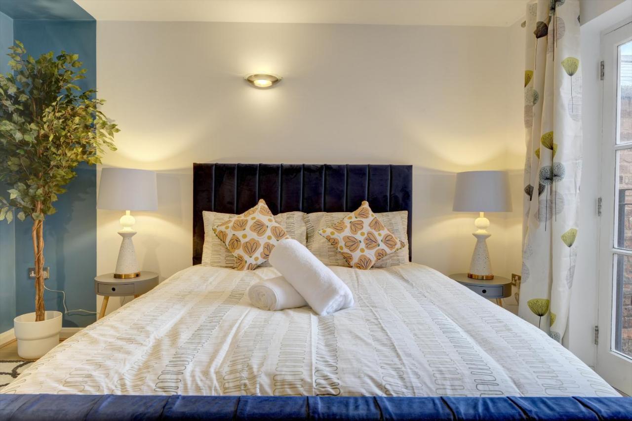 City Centre, 2 Bedroom, Secured Parking, 3 King Bed, Wifi Sleep 6 Guest Comfortable On Three King Size Beds, Jewellery Quarter , Birmingham City Centre , Allocated Secured Parking Zewnętrze zdjęcie