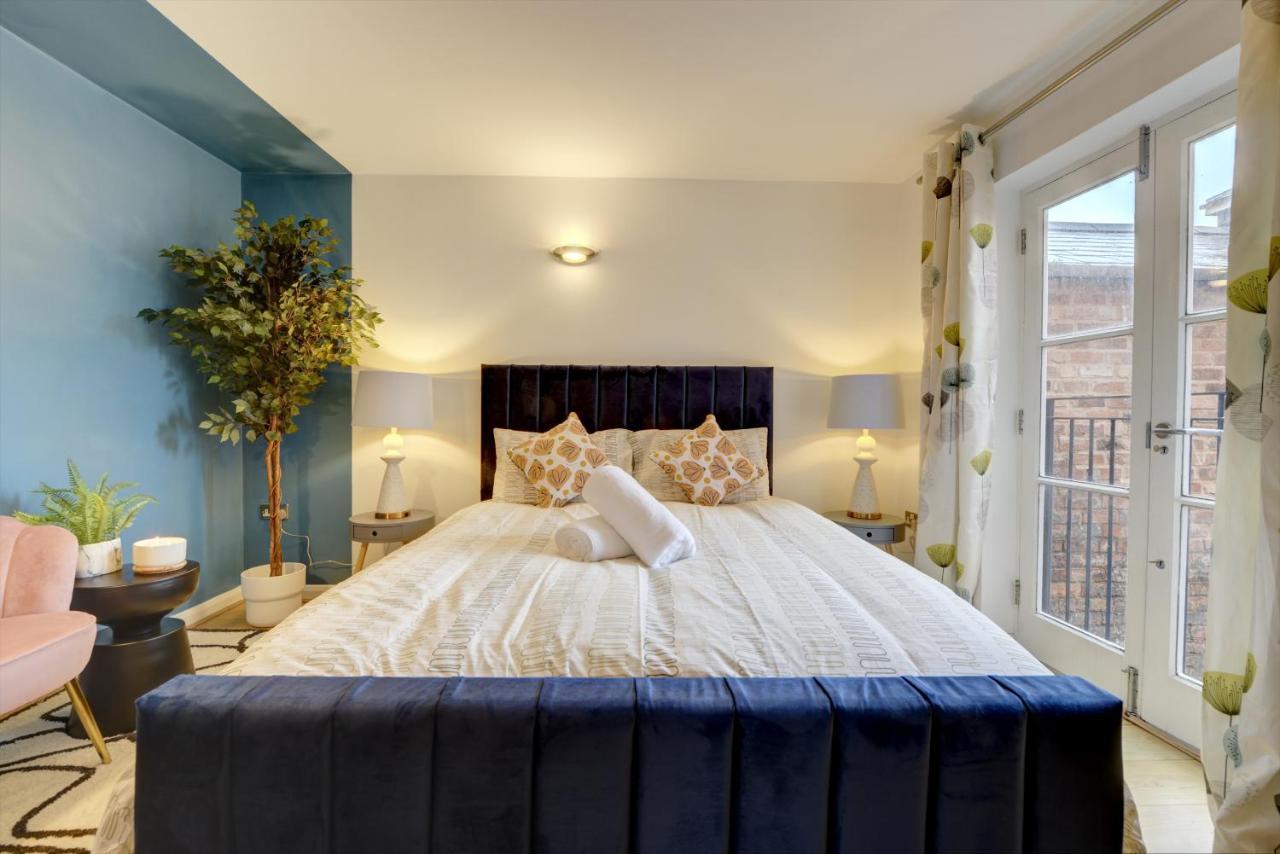 City Centre, 2 Bedroom, Secured Parking, 3 King Bed, Wifi Sleep 6 Guest Comfortable On Three King Size Beds, Jewellery Quarter , Birmingham City Centre , Allocated Secured Parking Zewnętrze zdjęcie