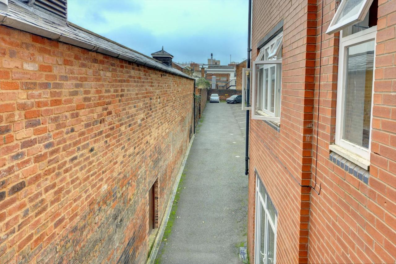 City Centre, 2 Bedroom, Secured Parking, 3 King Bed, Wifi Sleep 6 Guest Comfortable On Three King Size Beds, Jewellery Quarter , Birmingham City Centre , Allocated Secured Parking Zewnętrze zdjęcie