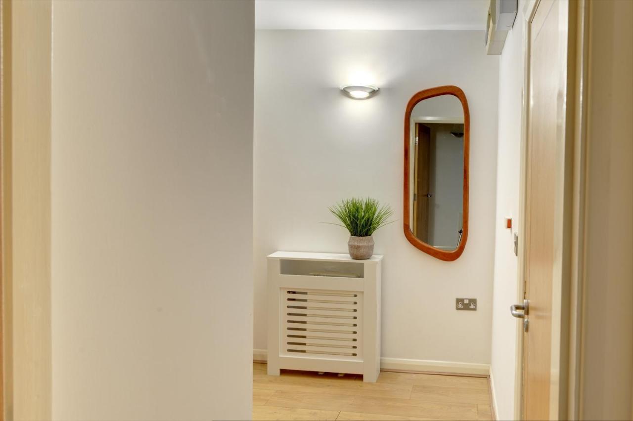 City Centre, 2 Bedroom, Secured Parking, 3 King Bed, Wifi Sleep 6 Guest Comfortable On Three King Size Beds, Jewellery Quarter , Birmingham City Centre , Allocated Secured Parking Zewnętrze zdjęcie