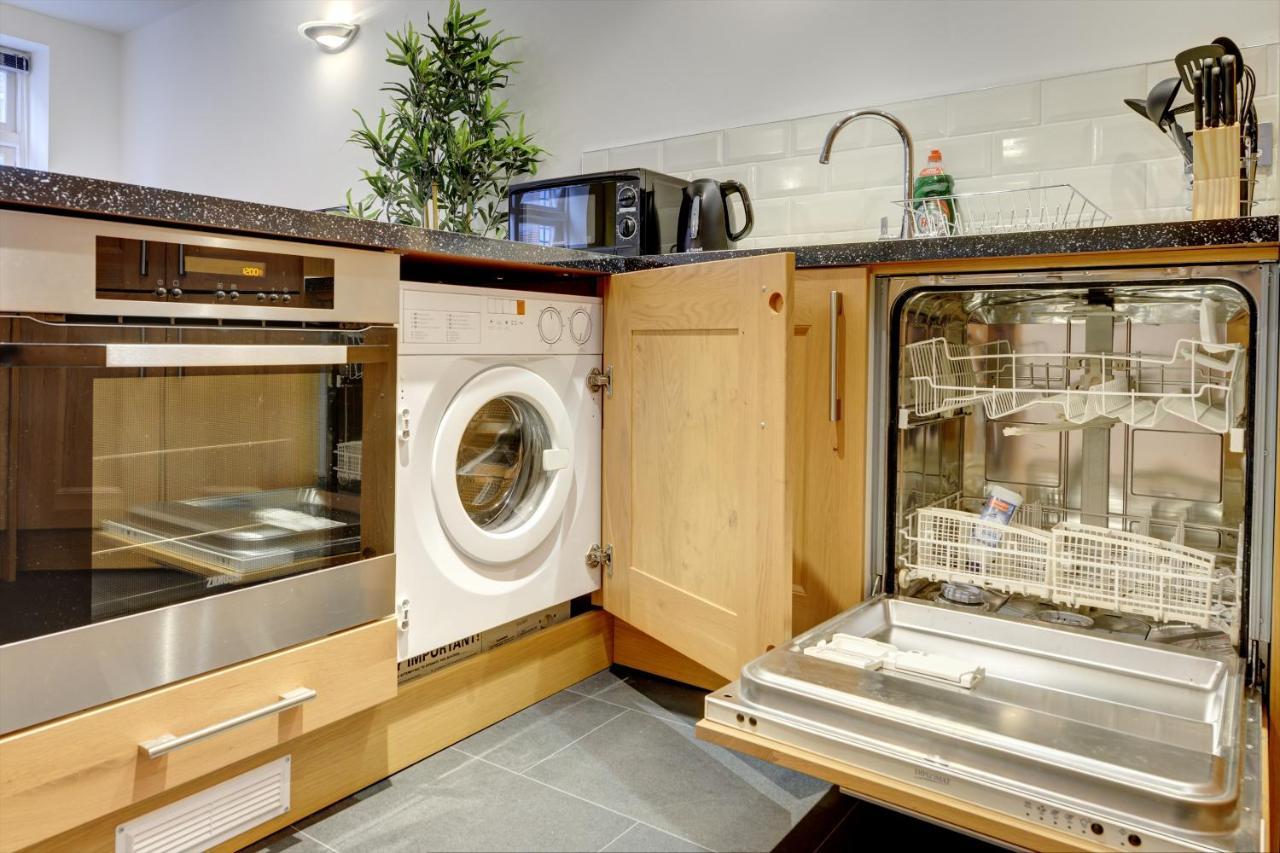 City Centre, 2 Bedroom, Secured Parking, 3 King Bed, Wifi Sleep 6 Guest Comfortable On Three King Size Beds, Jewellery Quarter , Birmingham City Centre , Allocated Secured Parking Zewnętrze zdjęcie
