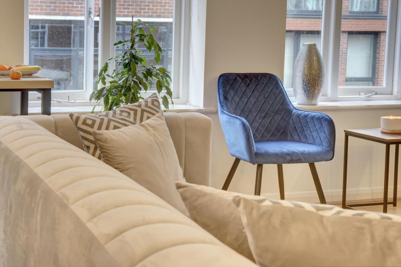 City Centre, 2 Bedroom, Secured Parking, 3 King Bed, Wifi Sleep 6 Guest Comfortable On Three King Size Beds, Jewellery Quarter , Birmingham City Centre , Allocated Secured Parking Zewnętrze zdjęcie