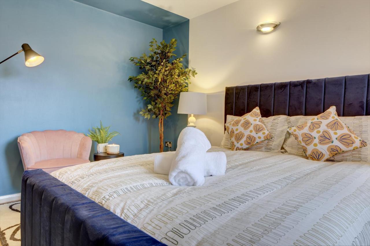 City Centre, 2 Bedroom, Secured Parking, 3 King Bed, Wifi Sleep 6 Guest Comfortable On Three King Size Beds, Jewellery Quarter , Birmingham City Centre , Allocated Secured Parking Zewnętrze zdjęcie