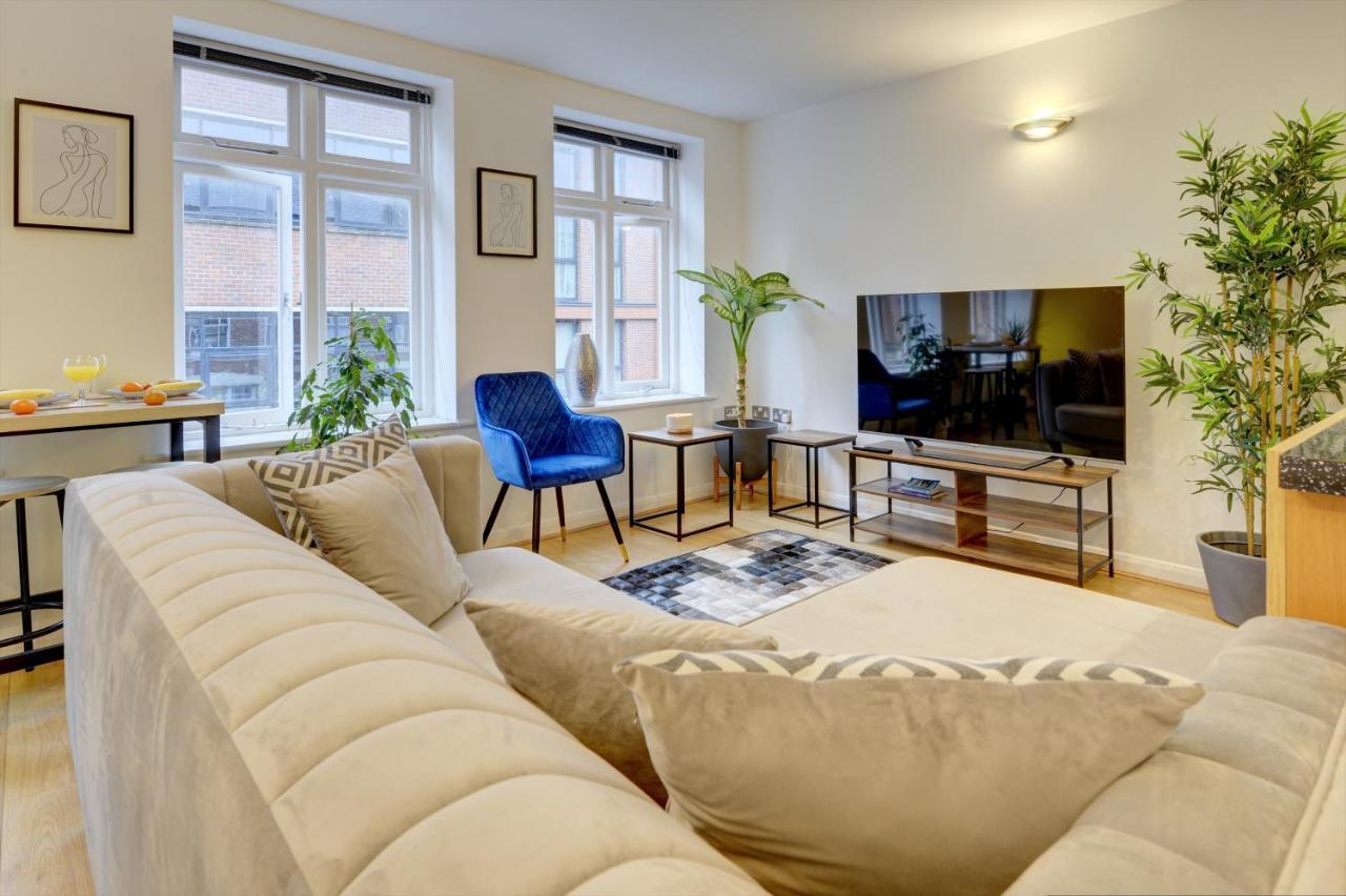 City Centre, 2 Bedroom, Secured Parking, 3 King Bed, Wifi Sleep 6 Guest Comfortable On Three King Size Beds, Jewellery Quarter , Birmingham City Centre , Allocated Secured Parking Zewnętrze zdjęcie